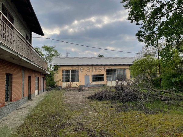 casa indipendente in vendita a Carmagnola