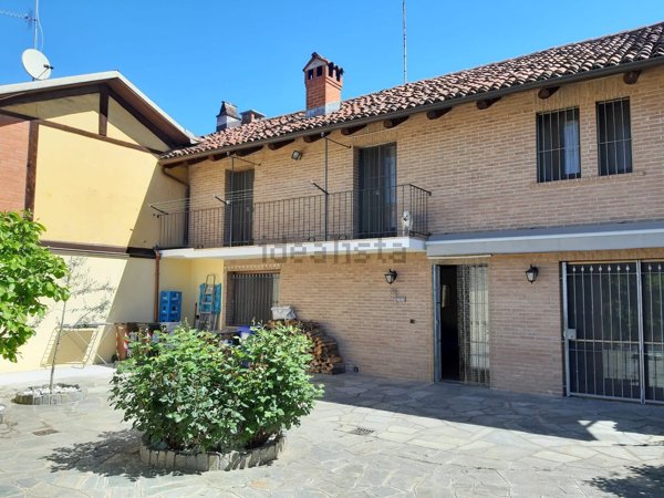 casa indipendente in vendita a Carmagnola
