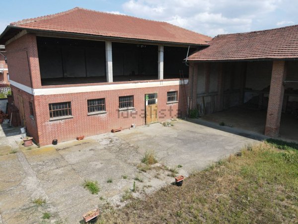 casale in vendita a Carmagnola in zona Salasio