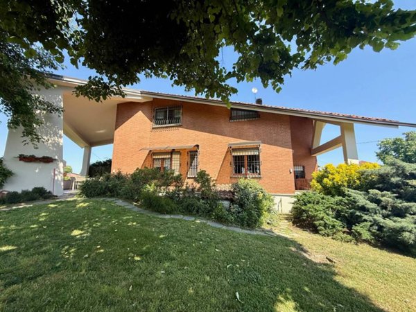 casa indipendente in vendita a Carmagnola in zona Gaidi