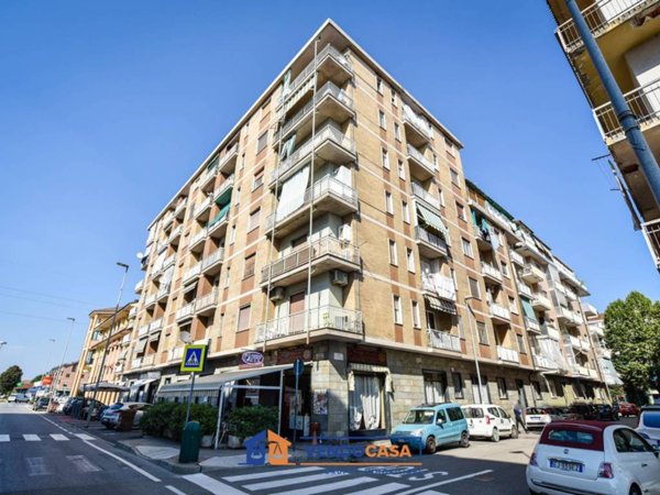 negozio in vendita a Carmagnola