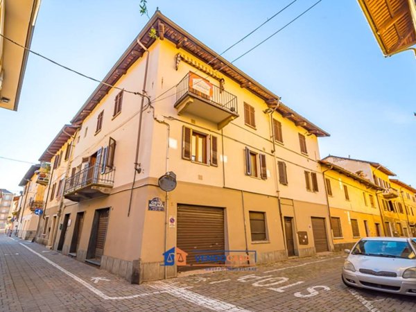 appartamento in vendita a Carmagnola in zona Cavalleri