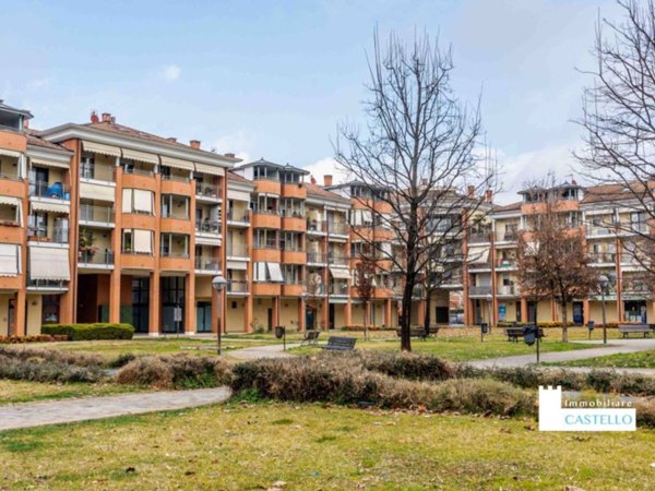 negozio in vendita a Carmagnola