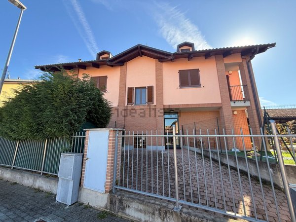 appartamento in vendita a Carmagnola in zona Tuninetti