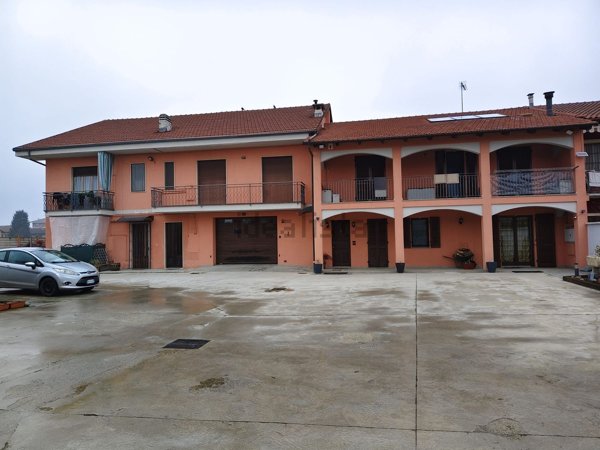 appartamento in vendita a Carmagnola in zona San Bernardo
