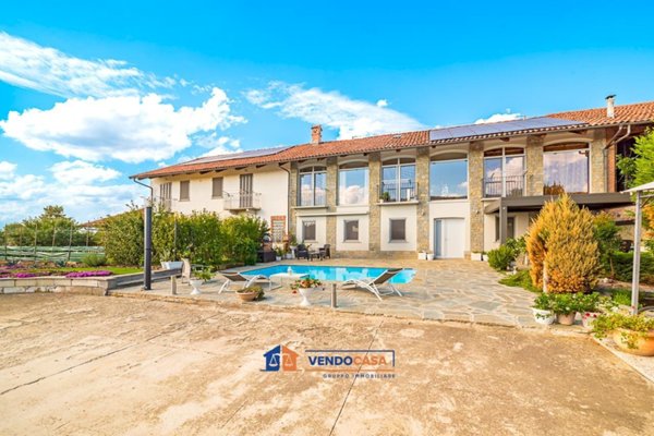 casa indipendente in vendita a Carmagnola