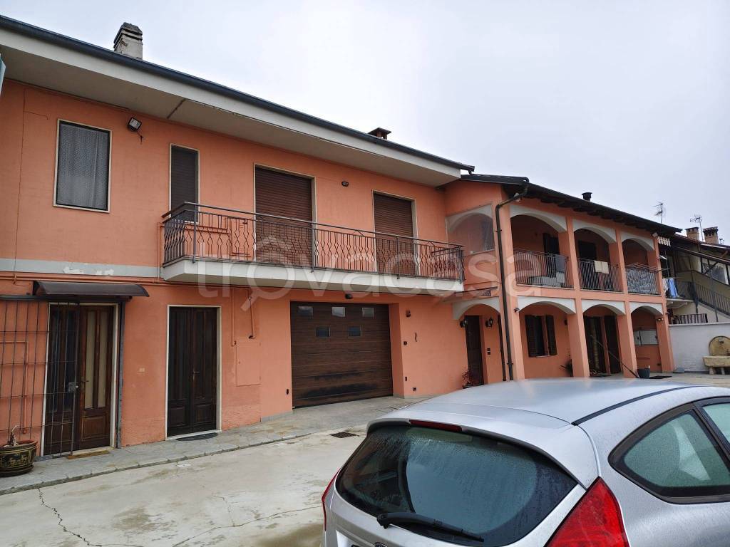 appartamento in vendita a Carmagnola in zona San Bernardo