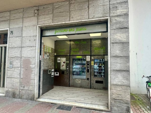 negozio in vendita a Carmagnola
