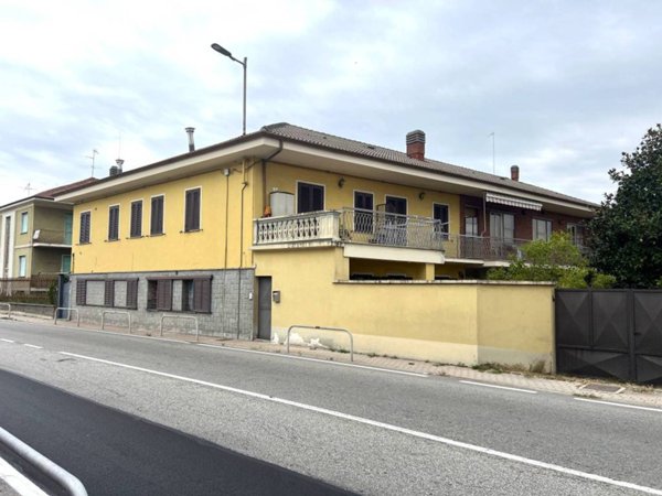 intera palazzina in vendita a Carmagnola