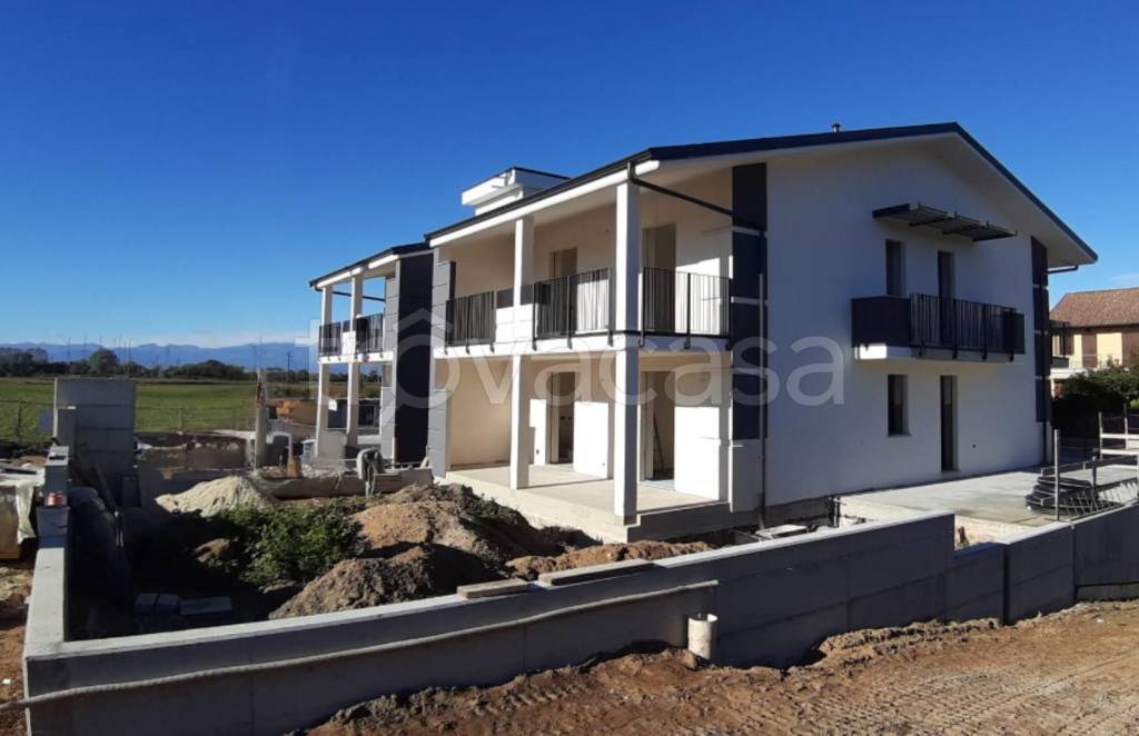 appartamento in vendita a Carmagnola in zona Salasio