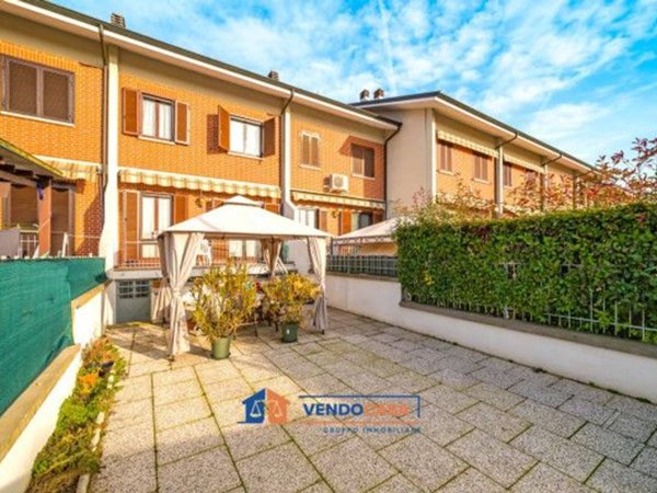 casa indipendente in vendita a Carmagnola