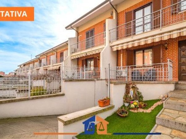 casa indipendente in vendita a Carmagnola