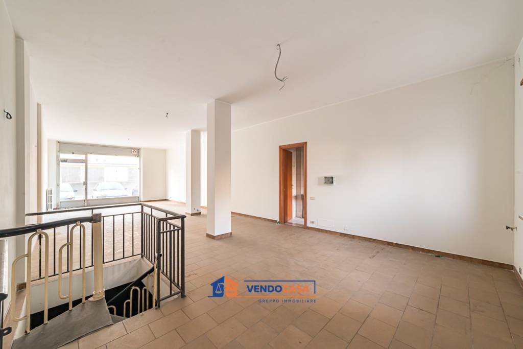 negozio in vendita a Carmagnola
