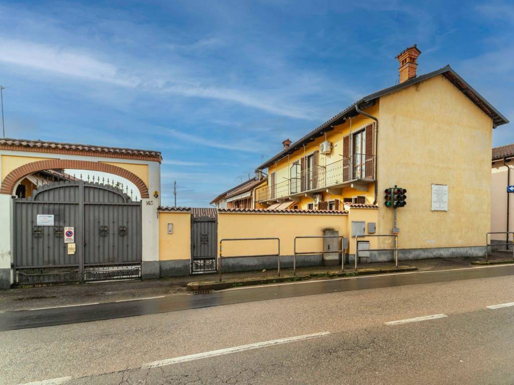 pentavano in vendita a Carmagnola in zona Salasio