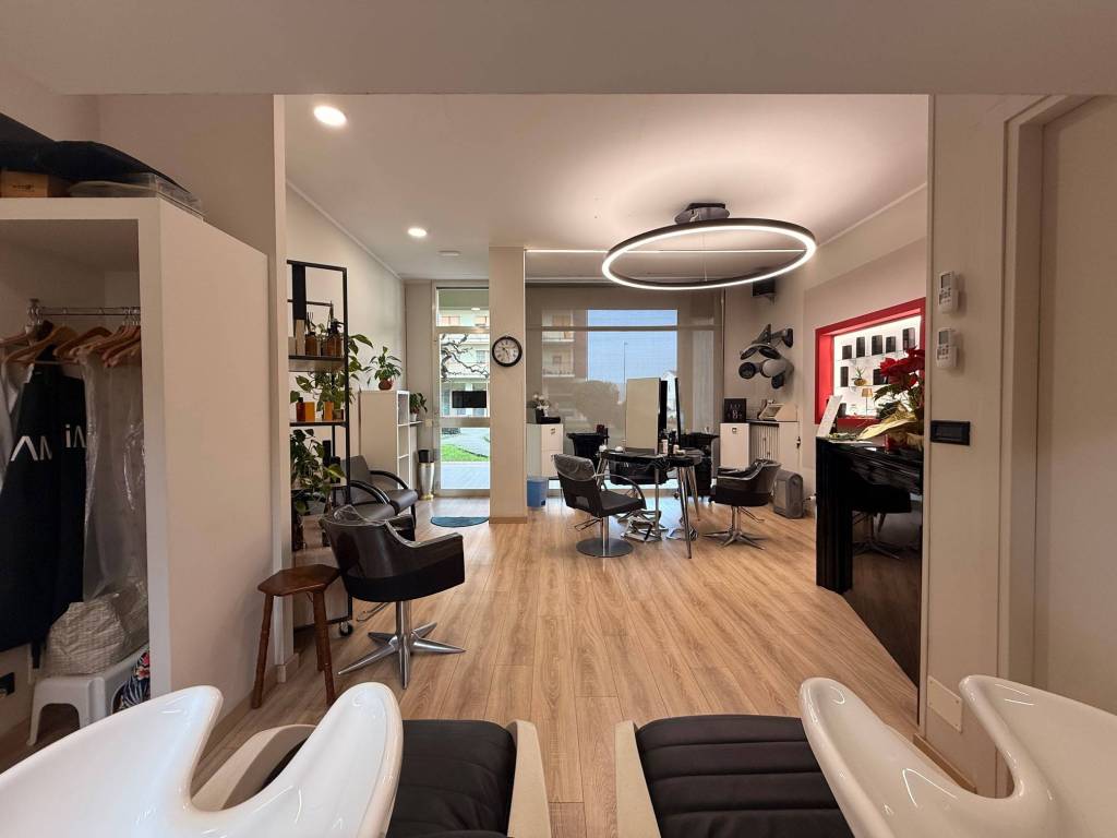 negozio in vendita a Carmagnola