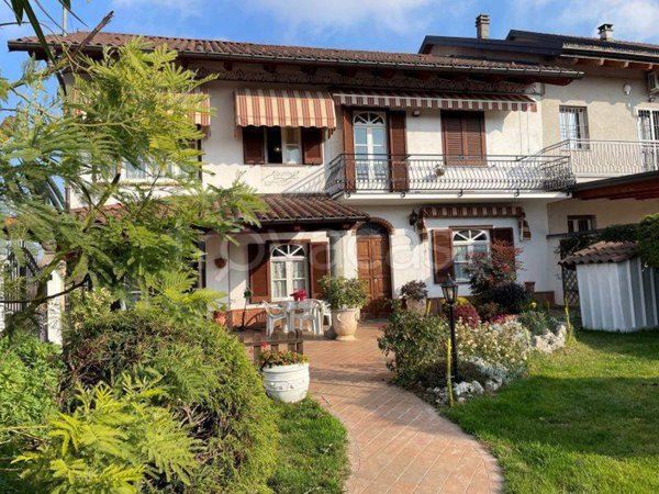 casa indipendente in vendita a Carmagnola in zona Tetti Grandi