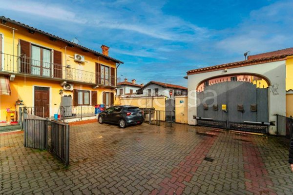 casa indipendente in vendita a Carmagnola