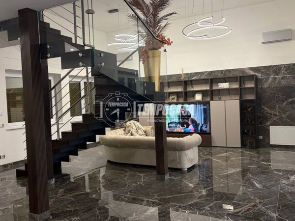 casa indipendente in vendita a Carmagnola