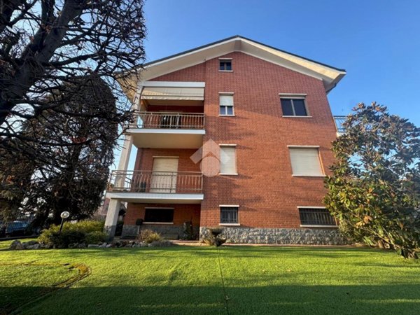 casa indipendente in vendita a Carmagnola in zona Salasio