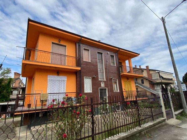 appartamento in vendita a Carmagnola in zona San Bernardo