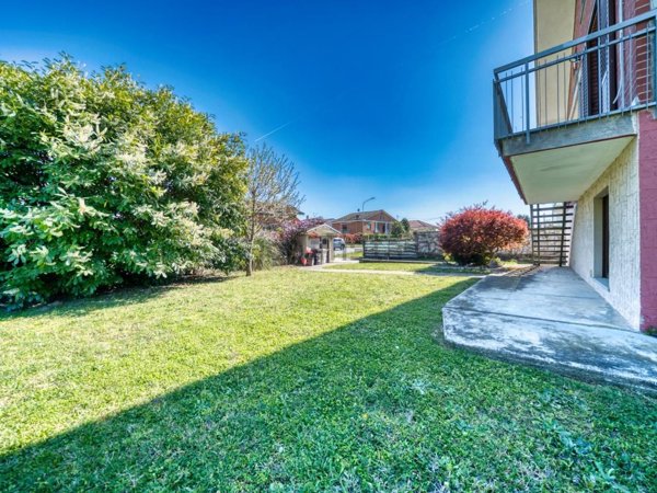 casa indipendente in vendita a Carmagnola