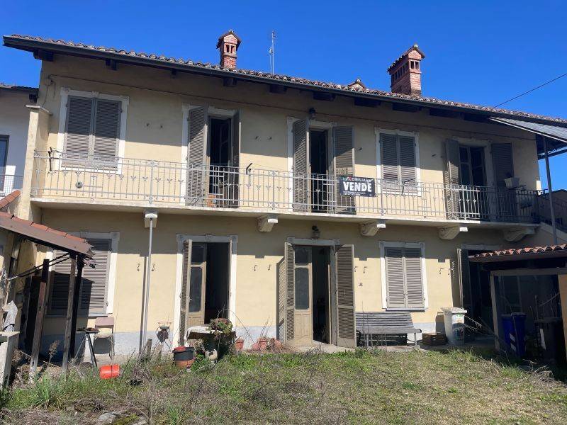 casa indipendente in vendita a Carmagnola in zona Salasio