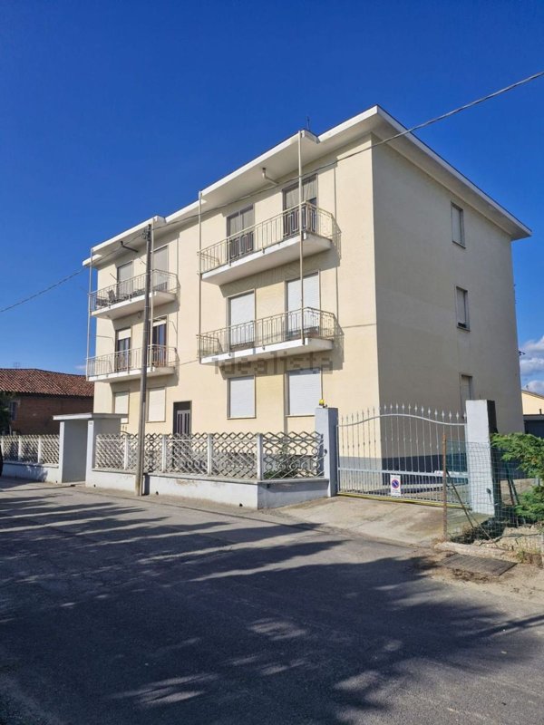 appartamento in vendita a Carmagnola in zona Cavalleri
