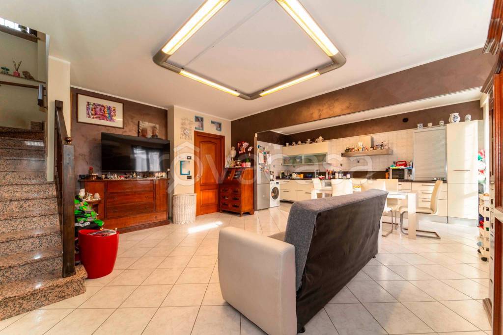 casa indipendente in vendita a Carmagnola