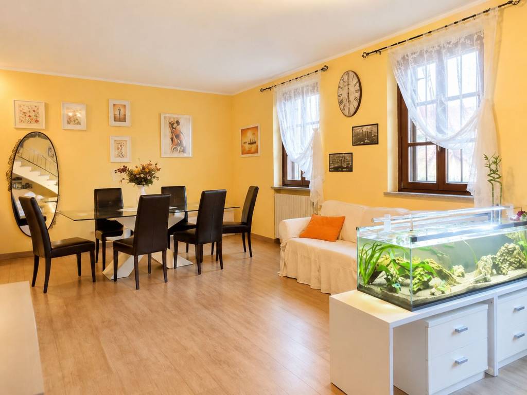casa indipendente in vendita a Carmagnola