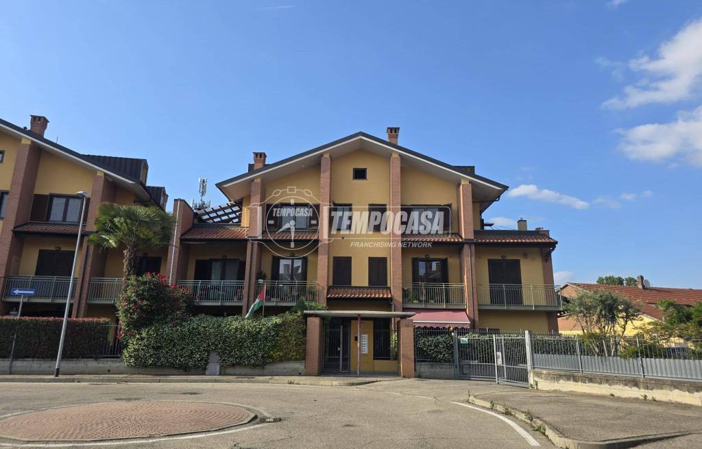 appartamento in vendita a Carmagnola in zona San Bernardo