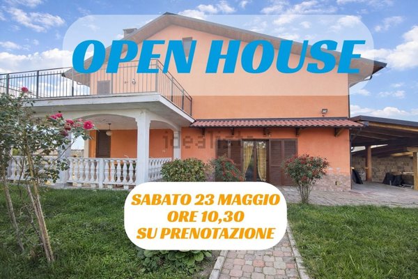 casa indipendente in vendita a Carmagnola in zona Motta