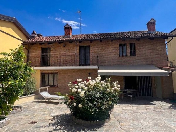 casa indipendente in vendita a Carmagnola