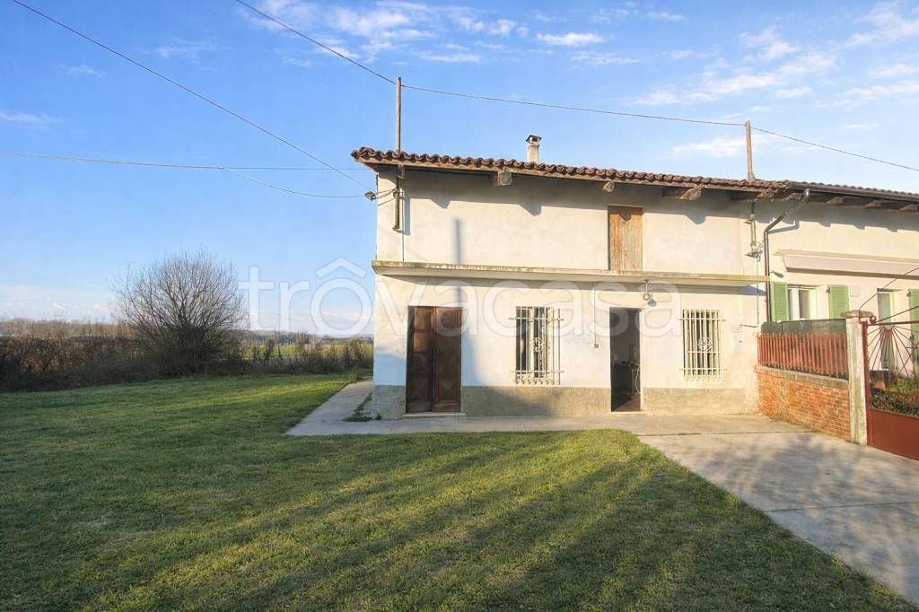 casa indipendente in vendita a Carmagnola