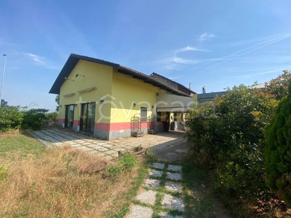 casa indipendente in vendita a Carmagnola