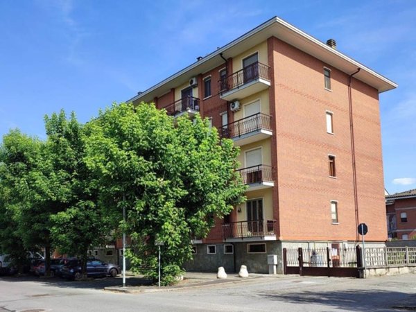 appartamento in vendita a Carmagnola in zona Cavalleri