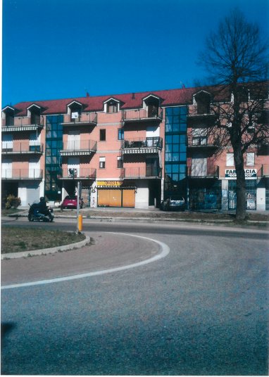 negozio in vendita a Carmagnola in zona Salasio