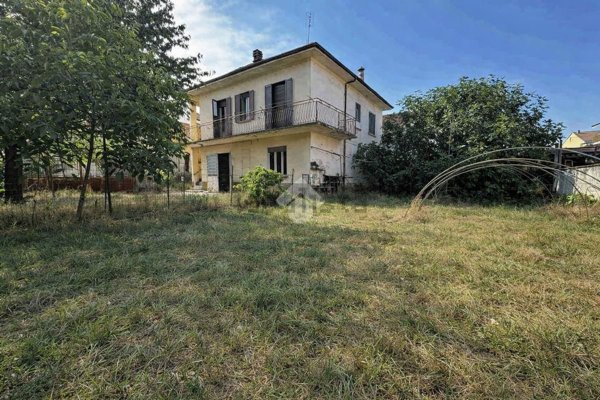casa indipendente in vendita a Carmagnola