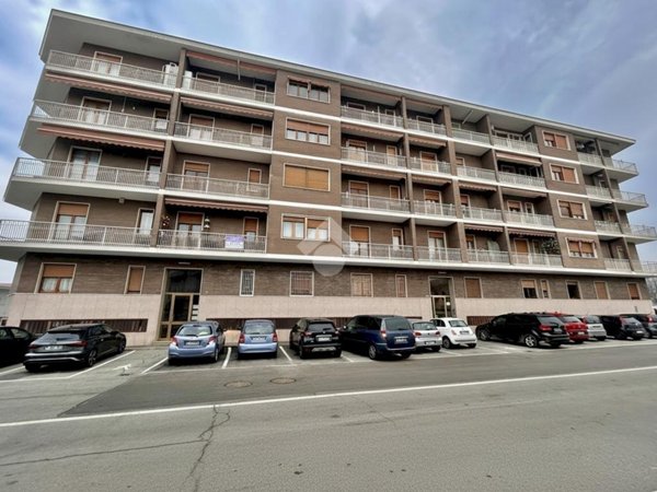 appartamento in vendita a Carmagnola in zona Cavalleri