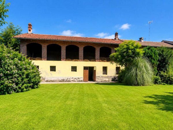 casa indipendente in vendita a Carmagnola
