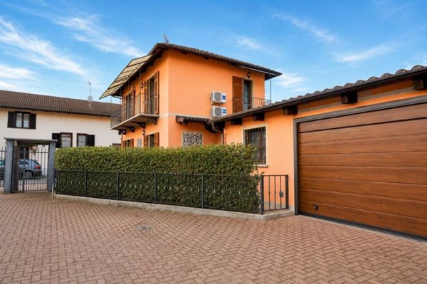 casa indipendente in vendita a Carmagnola