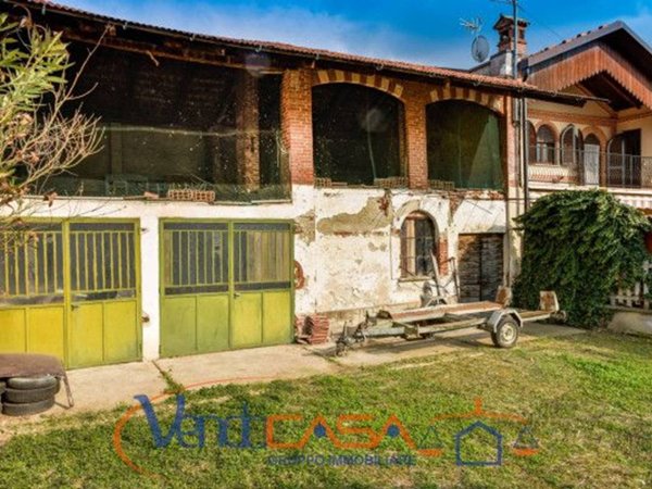 casa indipendente in vendita a Carmagnola