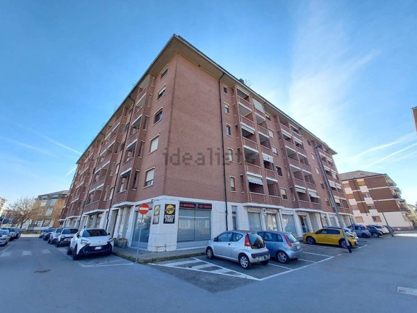 appartamento in vendita a Carmagnola in zona Cavalleri