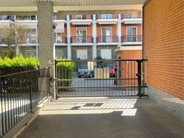 box auto in vendita a Carmagnola in zona Cavalleri