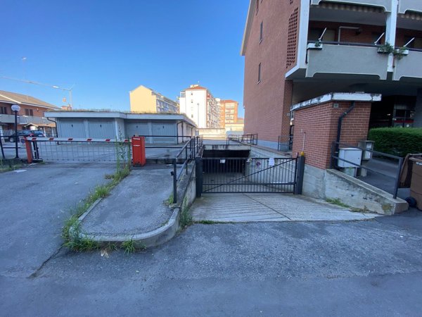 box auto in vendita a Carmagnola in zona Cavalleri