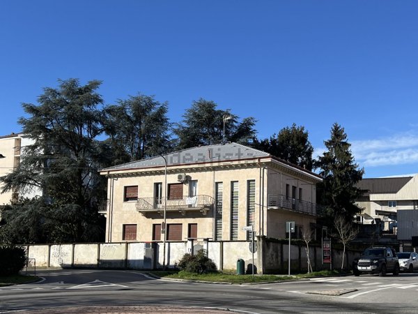 appartamento in vendita a Carmagnola in zona Cavalleri