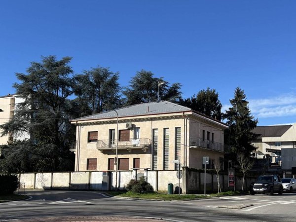 appartamento in vendita a Carmagnola in zona Cavalleri