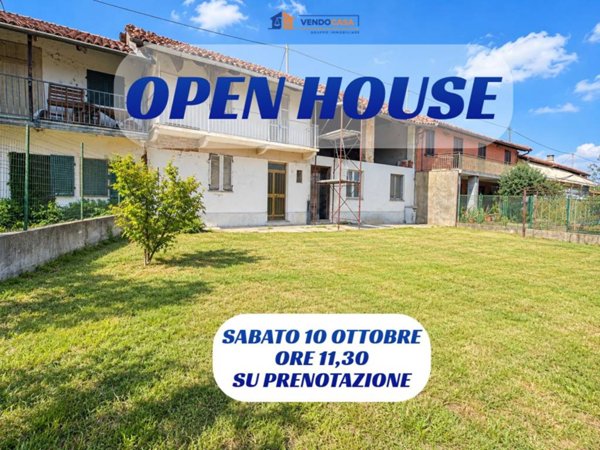 casa indipendente in vendita a Carmagnola in zona Motta