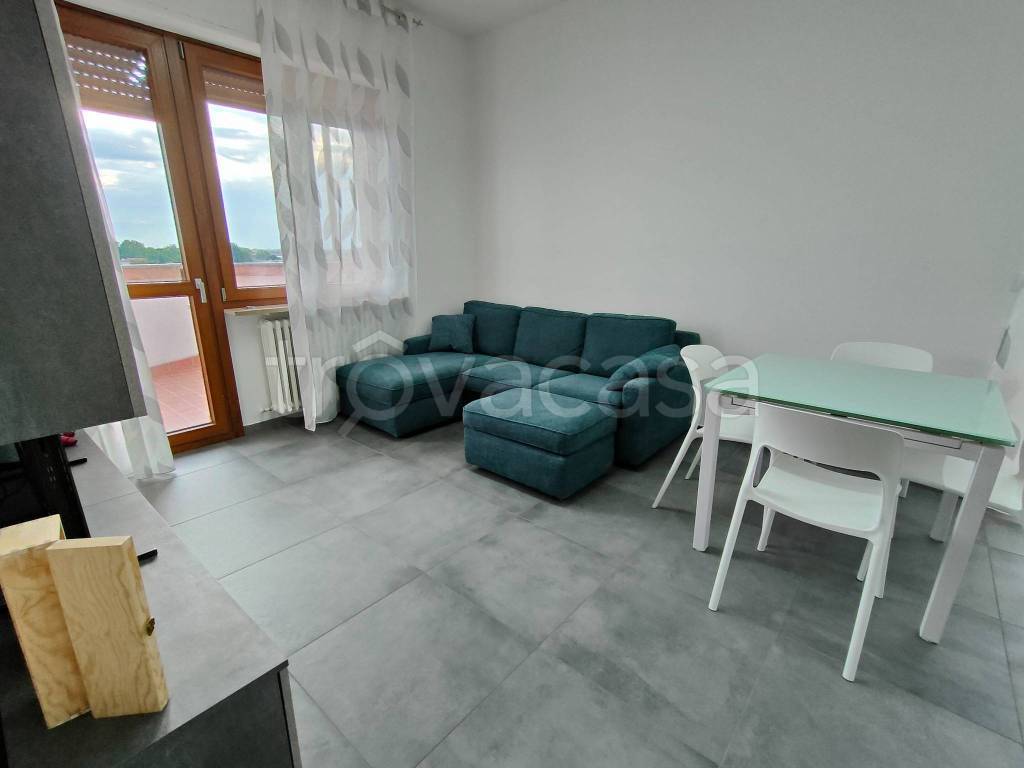 appartamento in vendita a Carmagnola in zona Cavalleri