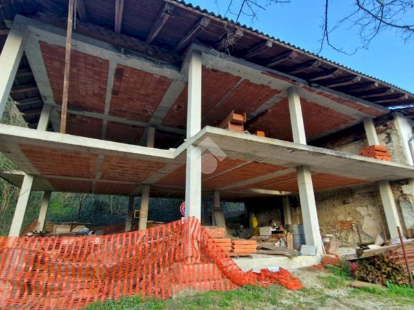 casa semindipendente in vendita a Casalborgone in zona Val Frascherina