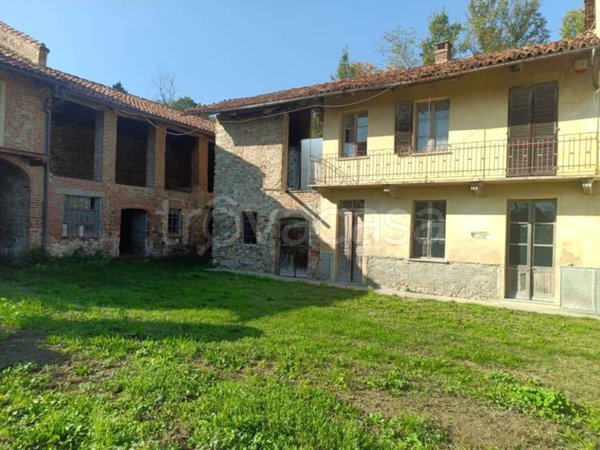 casa indipendente in vendita a Casalborgone
